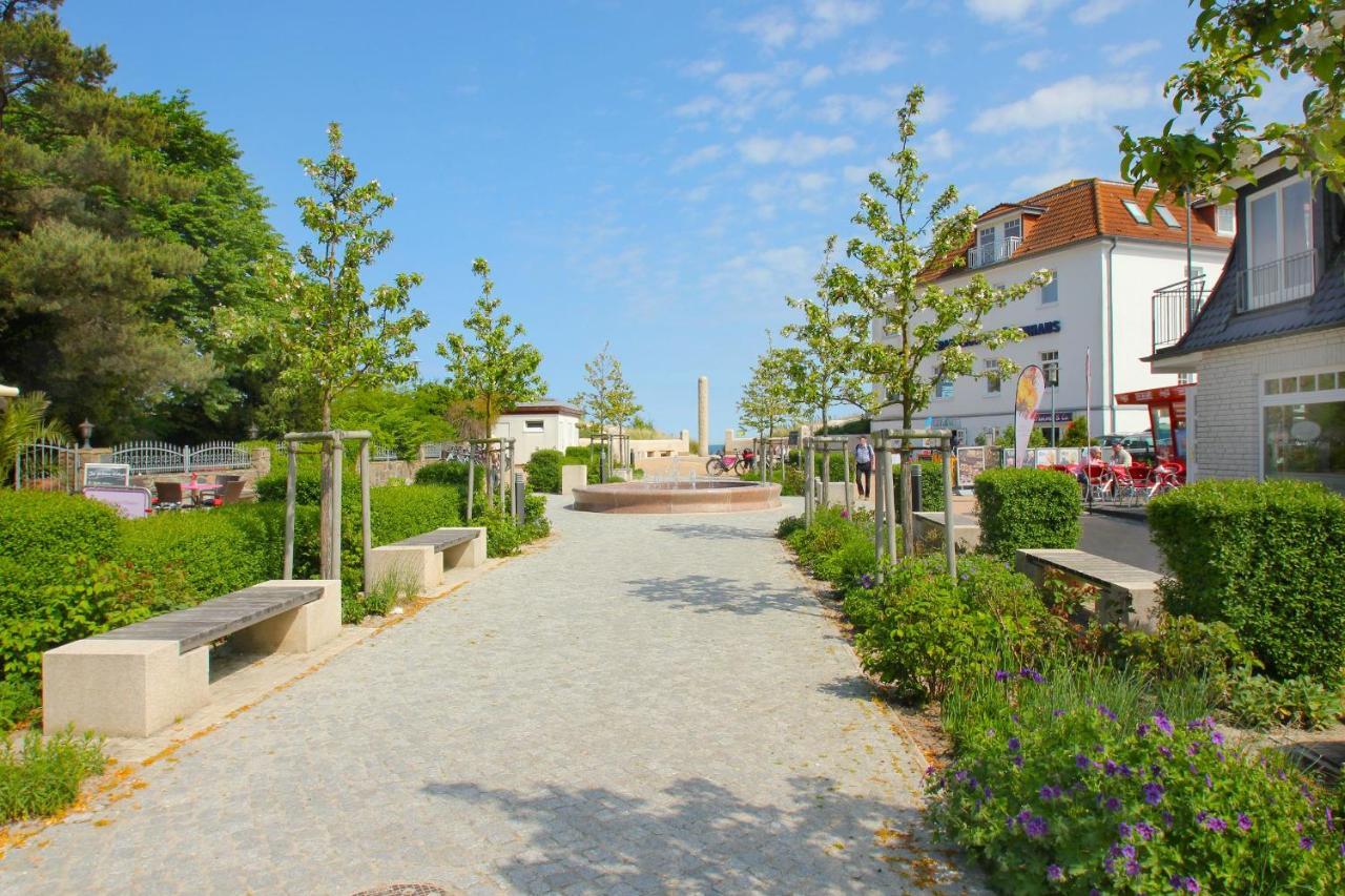 Ferienhaus Freya Haus - Terrasse, Garten, Meerblick Wiek auf Ruegen Exterior photo